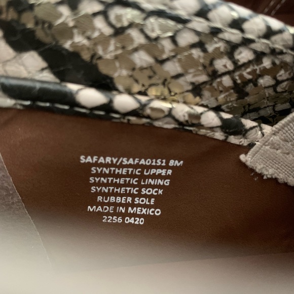 Steve Madden Safary Gold Snake Slip-On Platform Sneaker Woman’s 8M - Picture 13 of 14